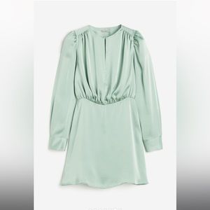 H&M Gathered Satin Dress. Brand New with Tags. Excellent condition (Size Large)